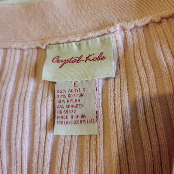 Crystal-Kobe Women's V Neck sweater Cable Knit size LG. Light Pink in color. - Picture 4 of 8